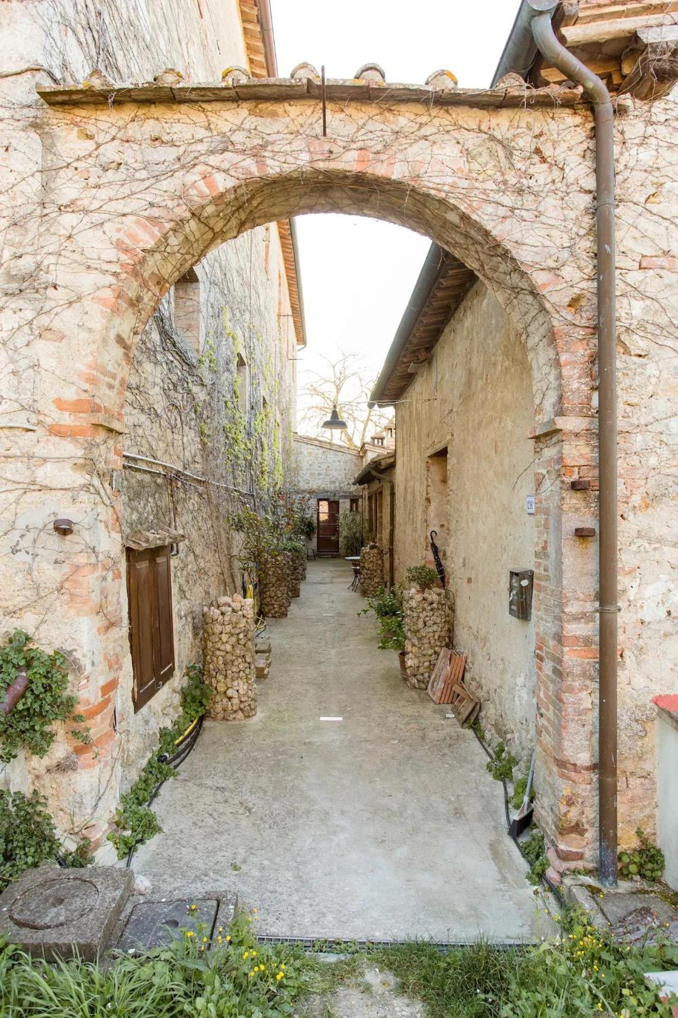 Private Room With Own Bathroom At Podere Noceto Grotti 外观 照片